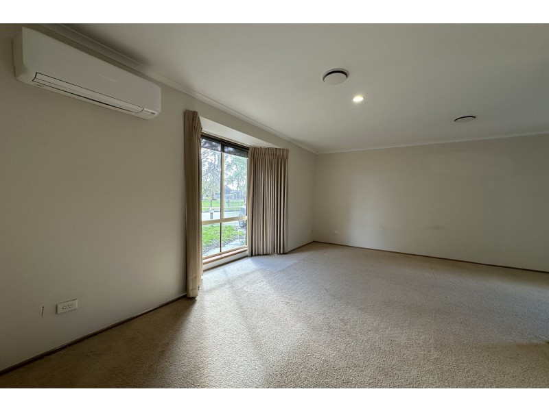 35 Ashfield Drive, Berwick VIC 3806