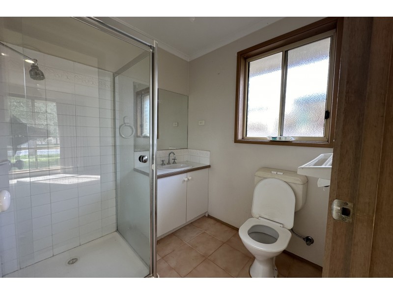 35 Ashfield Drive, Berwick VIC 3806