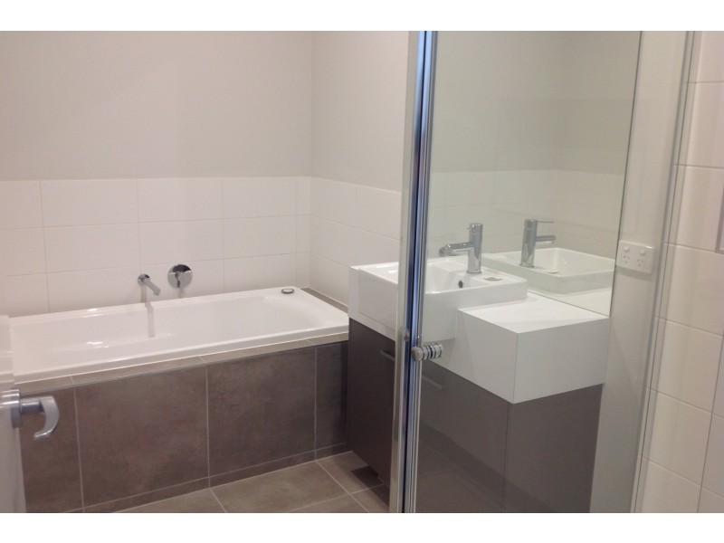 5 Trendale Lane, Clyde VIC 3978