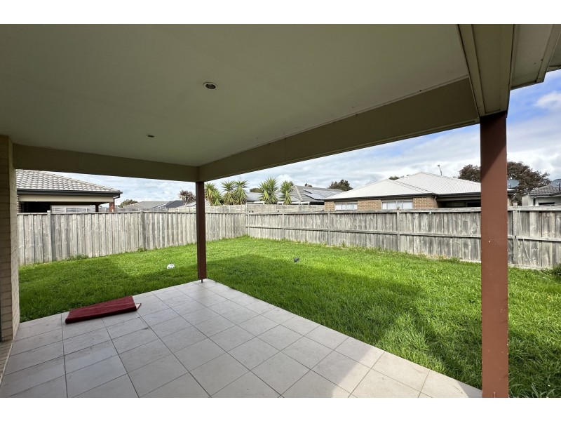 13 Bremer Street, Clyde North VIC 3978