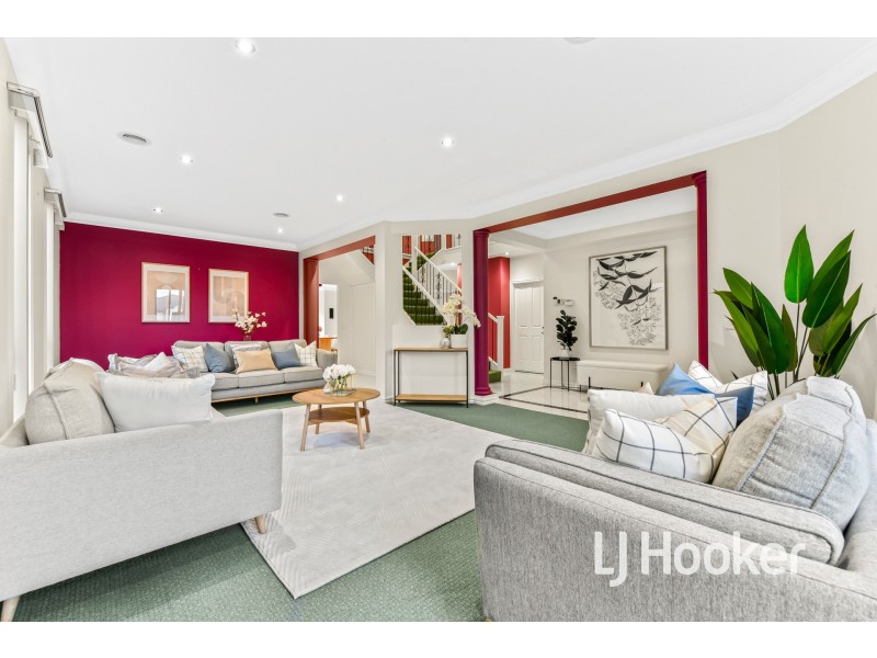 27 Rivergum Rise, Hampton Park VIC 3976