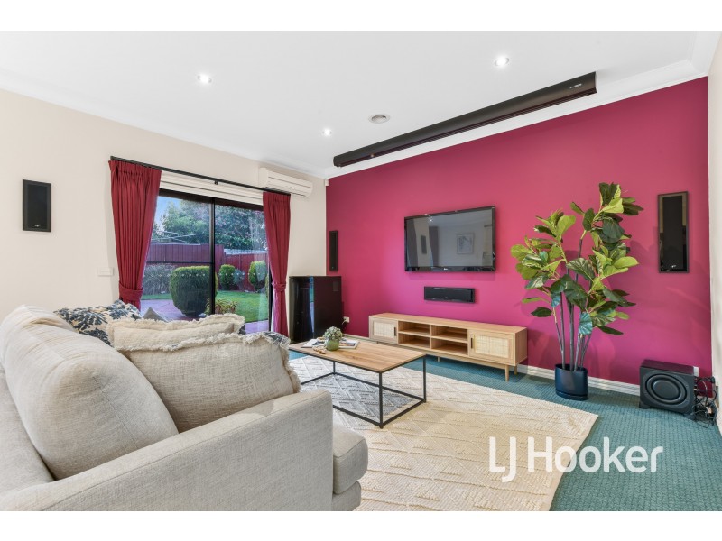 27 Rivergum Rise, Hampton Park VIC 3976