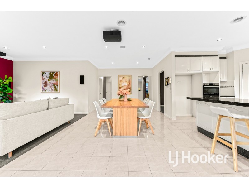 27 Rivergum Rise, Hampton Park VIC 3976