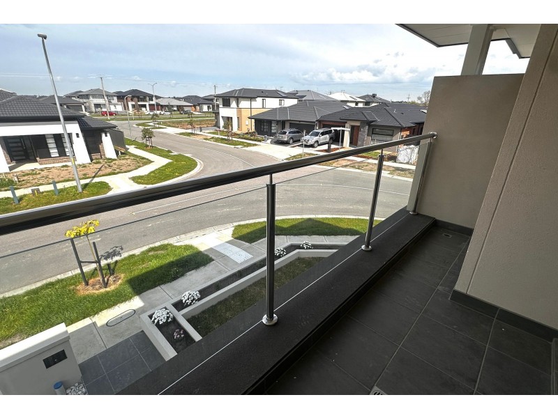 1 Pace Lane, Officer VIC 3809