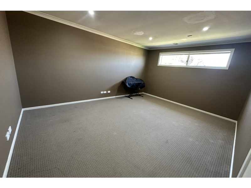 10 Christie Court, Pakenham VIC 3810