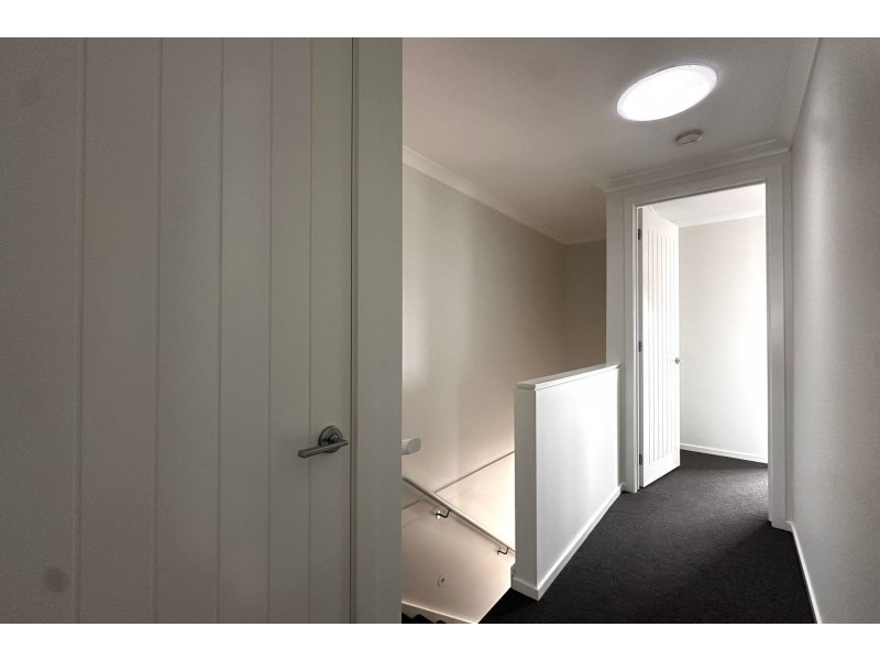 16 Image Walk, Clyde North VIC 3978