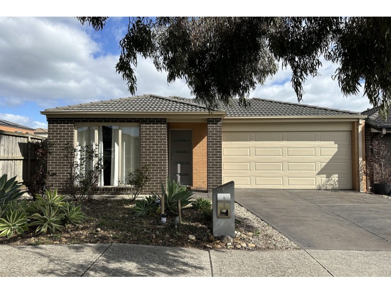 6 Red Poll Road, Cranbourne West VIC 3977