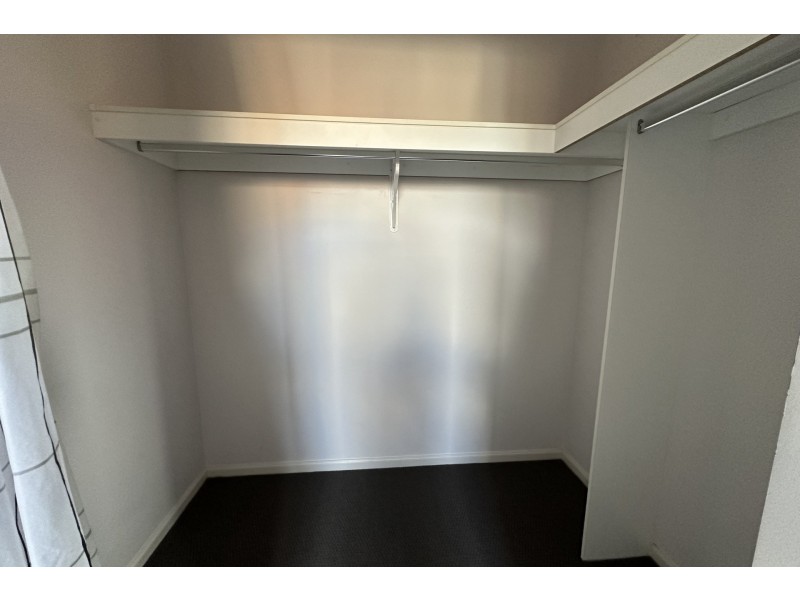 6 Red Poll Road, Cranbourne West VIC 3977