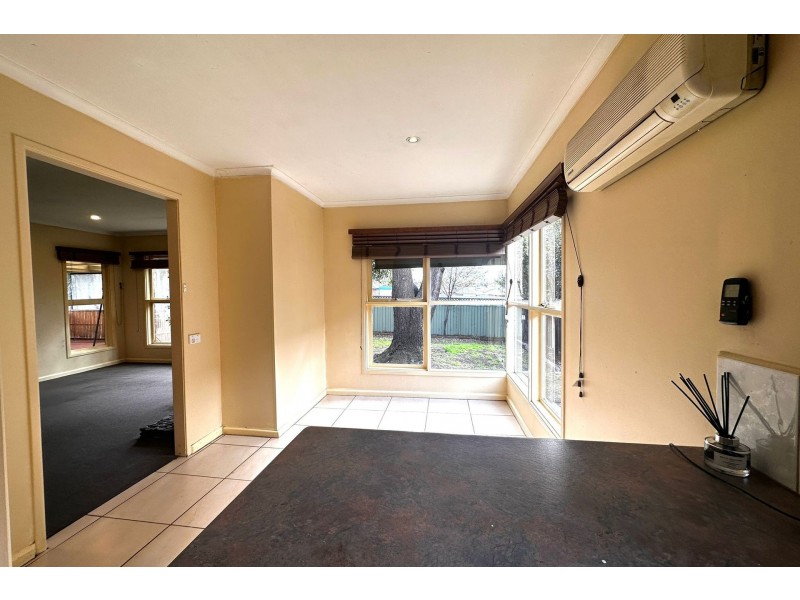 42 Pound Road, Hampton Park VIC 3976