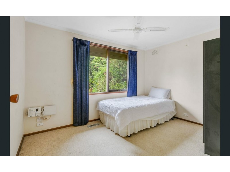 3 Marnebeck Court, Cranbourne VIC 3977