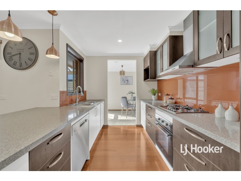2 Eskdale Court, Narre Warren VIC 3805