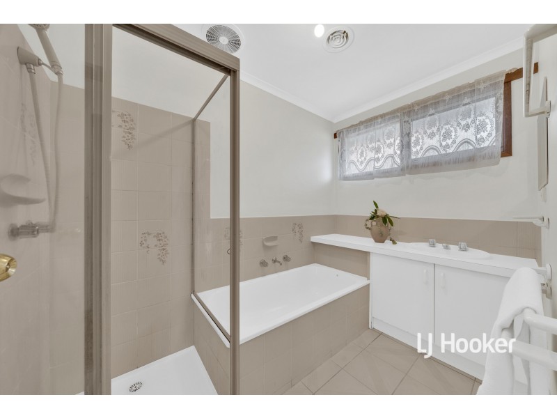 2 Eskdale Court, Narre Warren VIC 3805