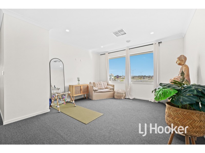 15 Bellavita Avenue, Clyde VIC 3978