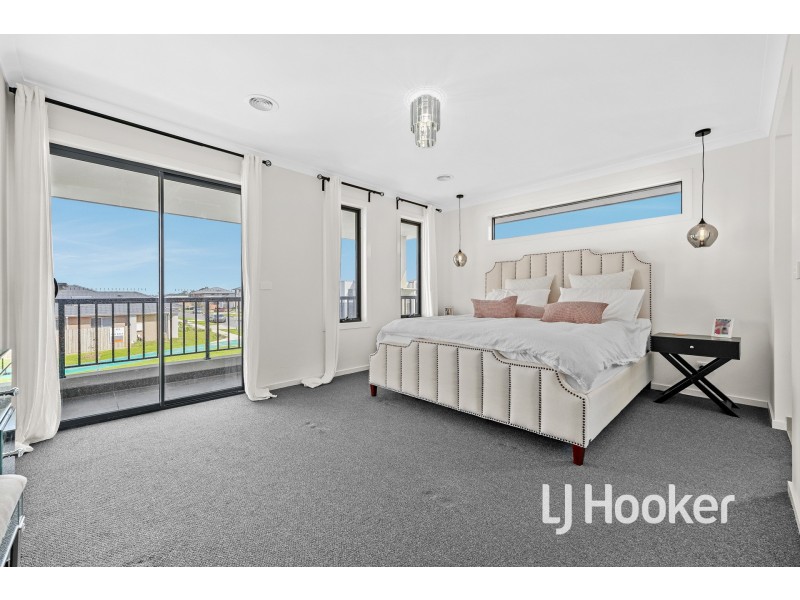 15 Bellavita Avenue, Clyde VIC 3978