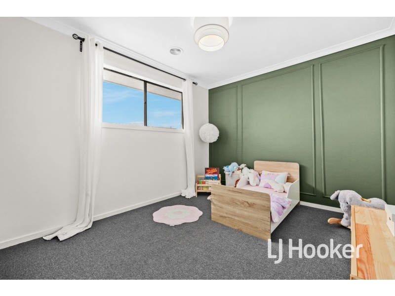 15 Bellavita Avenue, Clyde VIC 3978