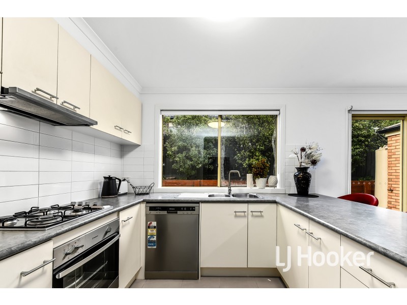 61 Elliott Parade, Lynbrook VIC 3975