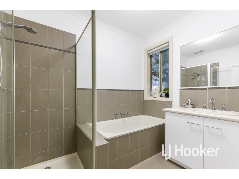 61 Elliott Parade, Lynbrook VIC 3975
