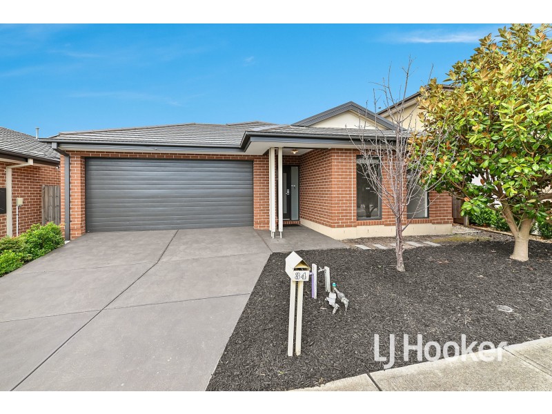 34 Hartland Drive, Cranbourne North VIC 3977