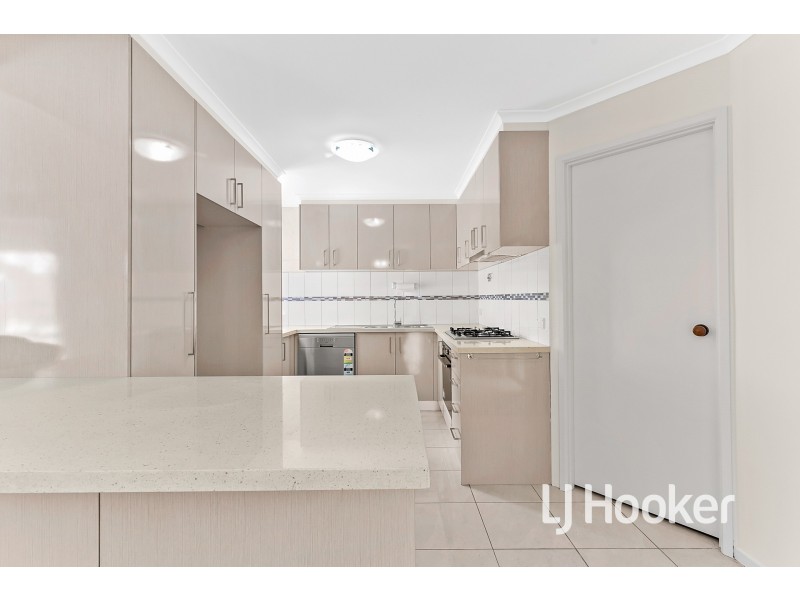 1/33 Ivan Crescent, Hampton Park VIC 3976