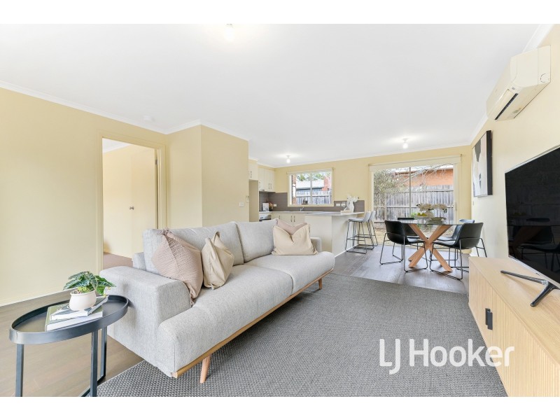 2/30 Bride Avenue, Hampton Park VIC 3976