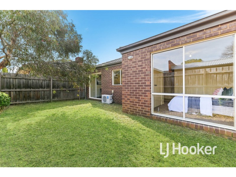 2/30 Bride Avenue, Hampton Park VIC 3976