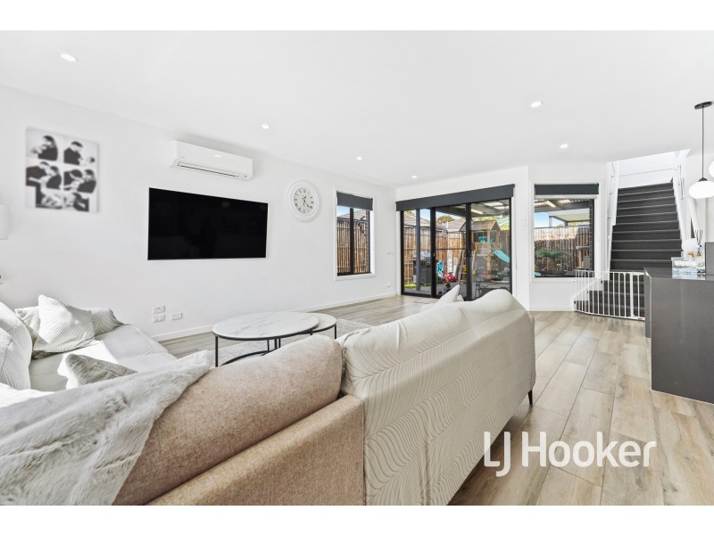 2A Walter Street, Cranbourne VIC 3977