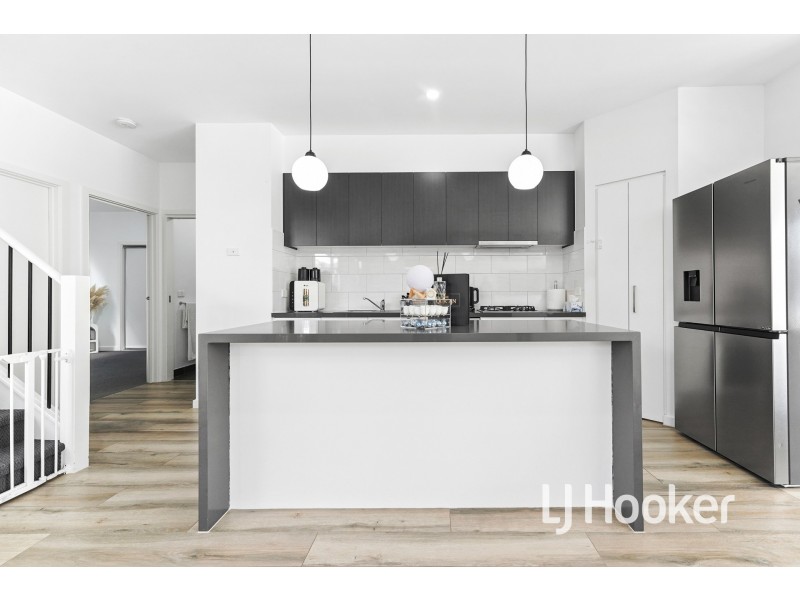 2A Walter Street, Cranbourne VIC 3977