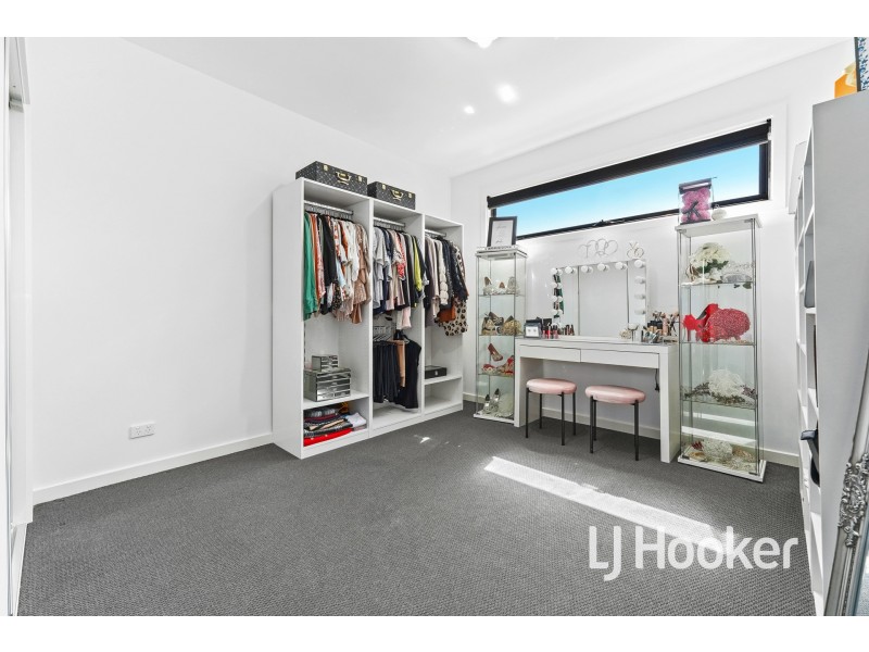 2A Walter Street, Cranbourne VIC 3977