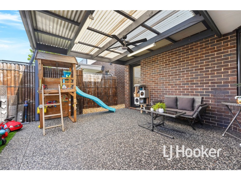2A Walter Street, Cranbourne VIC 3977