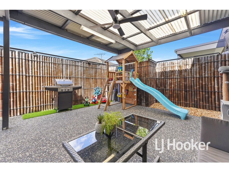 2A Walter Street, Cranbourne VIC 3977