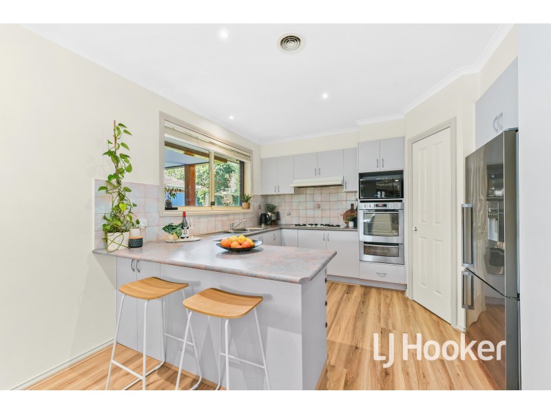 18 Duncraig Court, Narre Warren VIC 3805