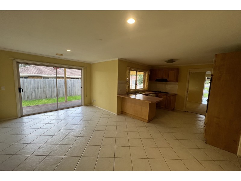 6 Onyx Court, Narre Warren VIC 3805