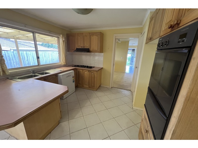 6 Onyx Court, Narre Warren VIC 3805