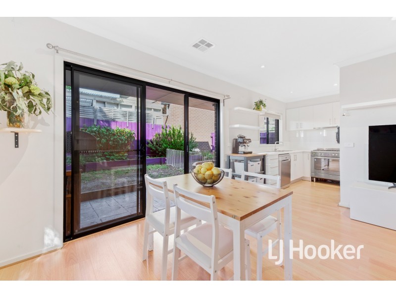 8/30 Central Road, Hampton Park VIC 3976