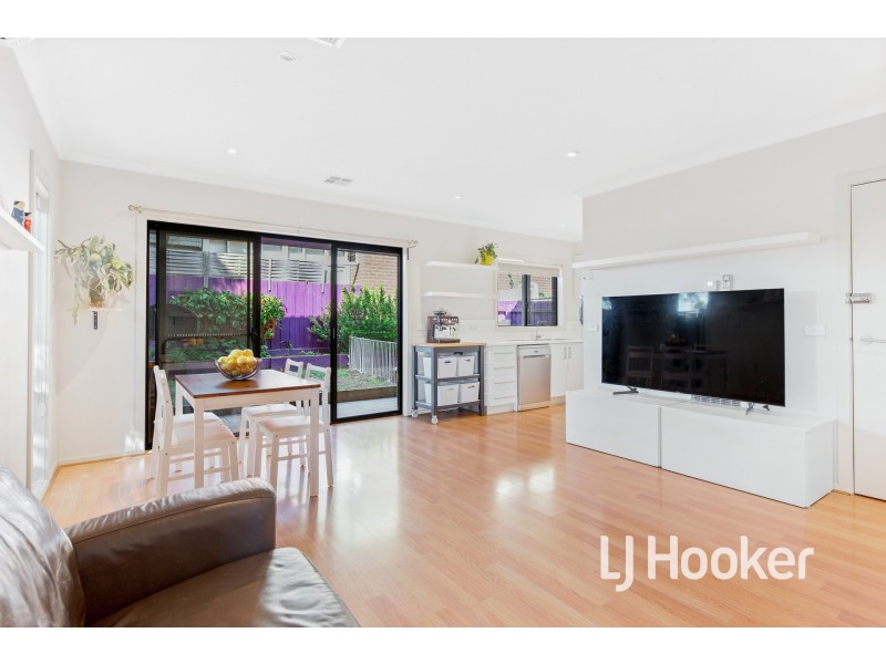 8/30 Central Road, Hampton Park VIC 3976
