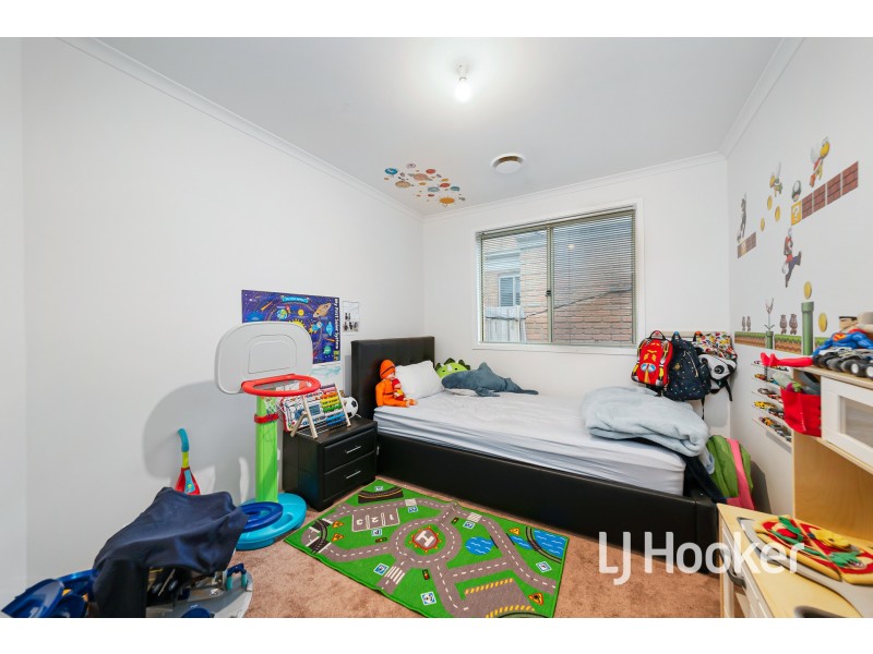 34 Lake View Drive, Narre Warren South VIC 3805