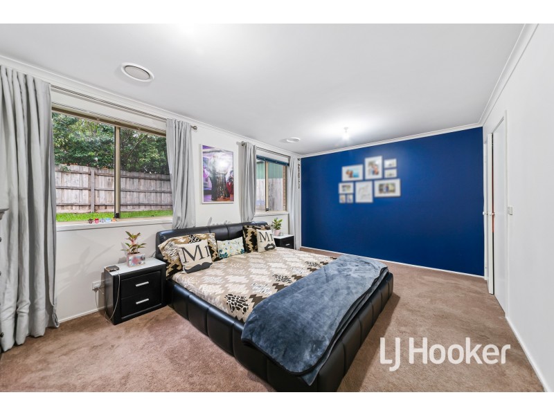 34 Lake View Drive, Narre Warren South VIC 3805