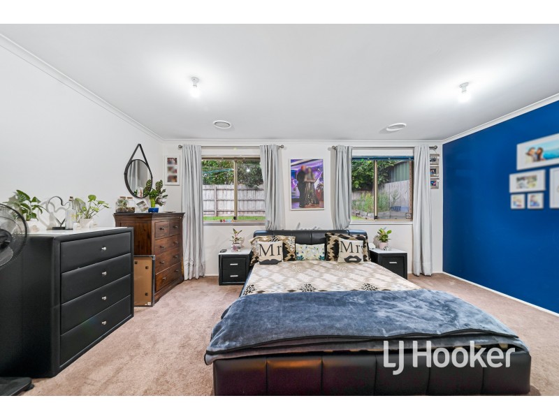 34 Lake View Drive, Narre Warren South VIC 3805