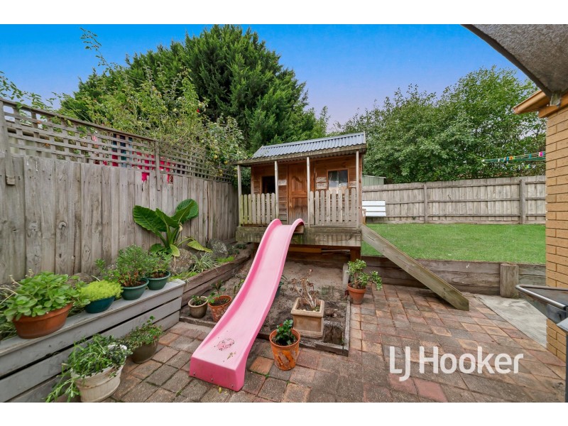 34 Lake View Drive, Narre Warren South VIC 3805