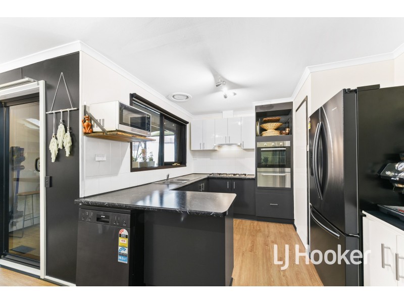 2 Dalvana Court, Hampton Park VIC 3976