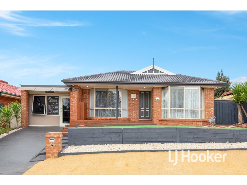 12 Sandhurst Mews, Hampton Park VIC 3976