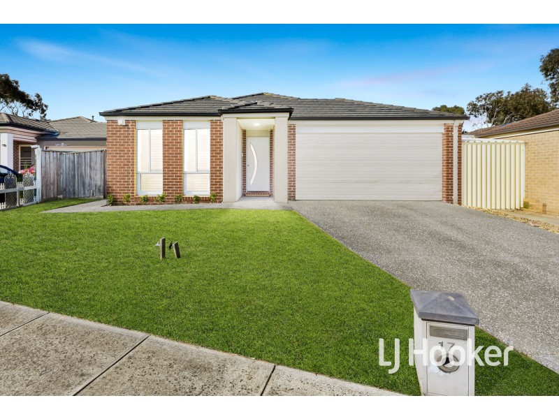 17 Nobel Drive, Cranbourne West VIC 3977