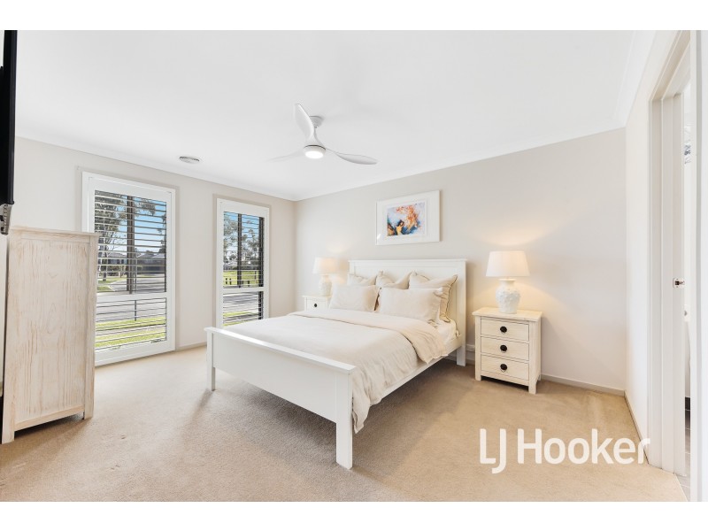 17 Nobel Drive, Cranbourne West VIC 3977
