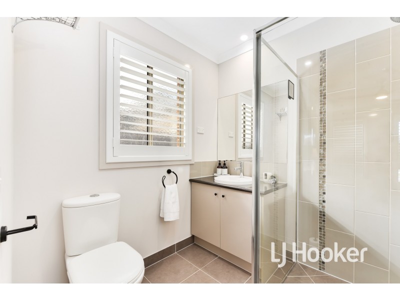 17 Nobel Drive, Cranbourne West VIC 3977
