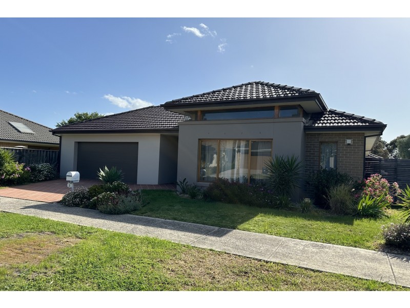 3 Little Gem Way, Berwick VIC 3806