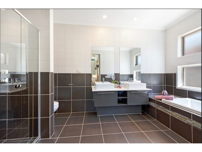 3 Little Gem Way, Berwick VIC 3806