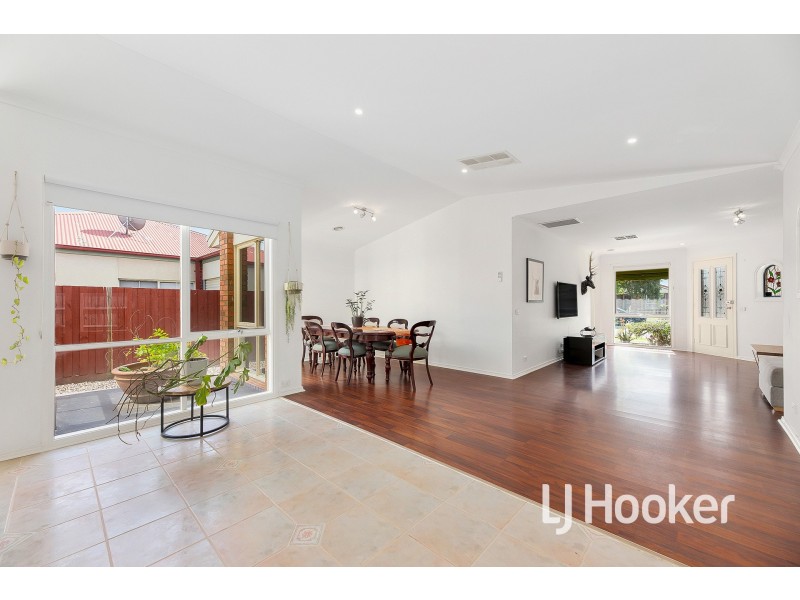 23 Baringa Park Drive, Narre Warren South VIC 3805