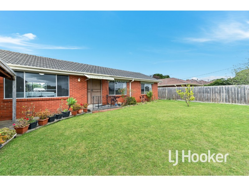 62 Pound Road, Hampton Park VIC 3976