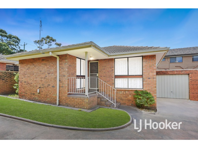 2/11 Close Avenue, Dandenong VIC 3175