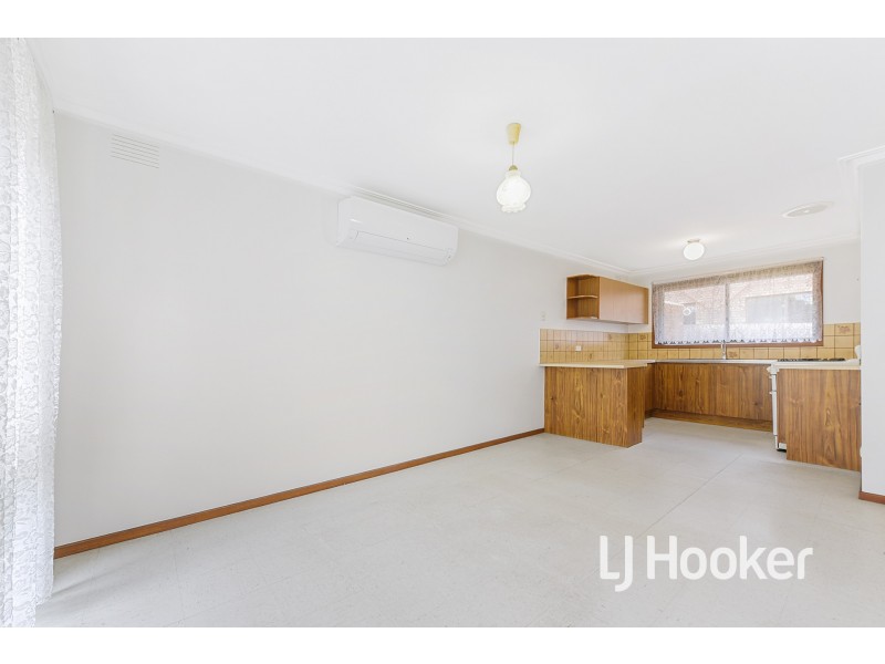 2/11 Close Avenue, Dandenong VIC 3175